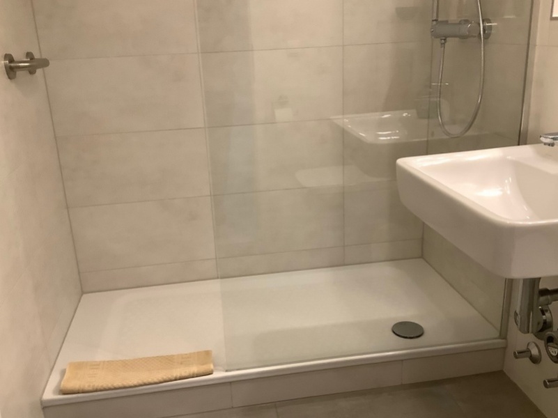 Begehbare Dusche 